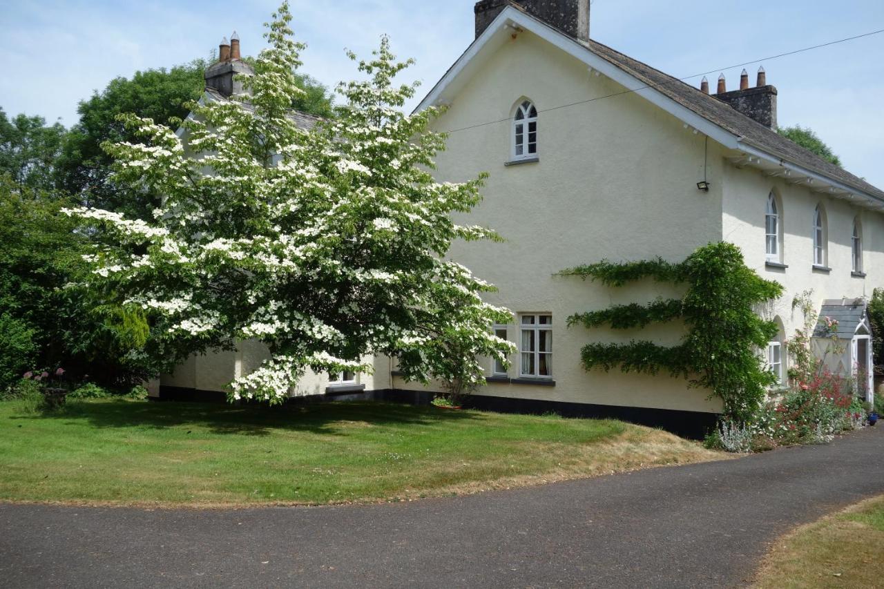 לינה וארוחת בוקר קרדיטון St Michaels House מראה חיצוני תמונה