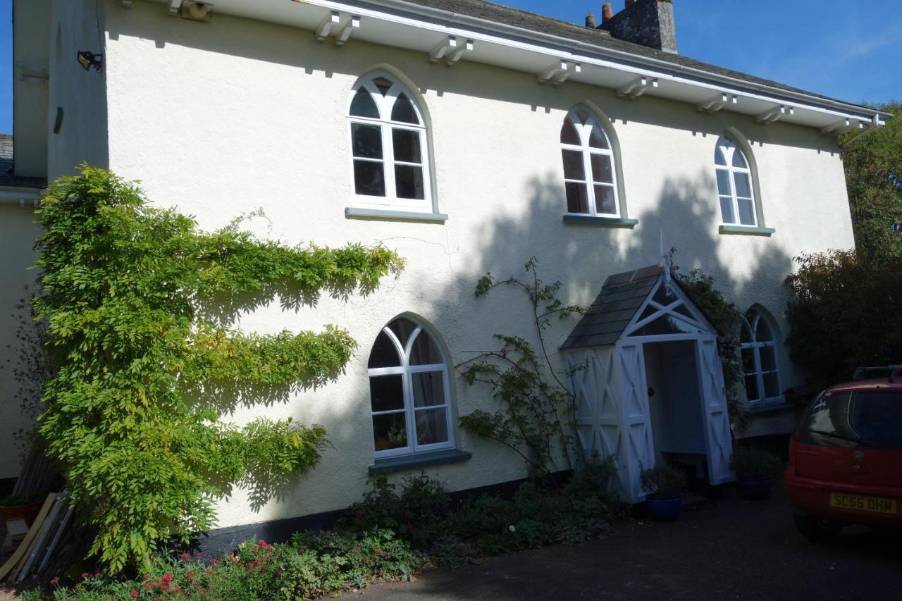 לינה וארוחת בוקר קרדיטון St Michaels House מראה חיצוני תמונה
